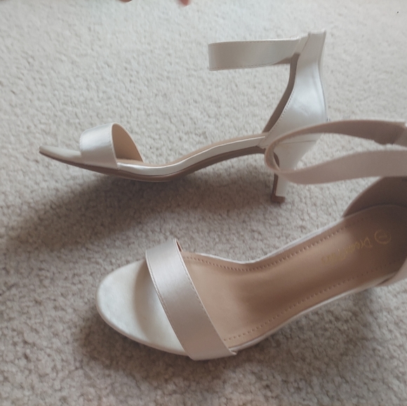 Champagne Satin Kitten Heels - Picture 6 of 7